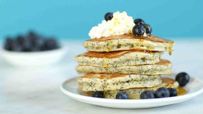 Američke palačinke - recept s grčkim jogurtom i makom