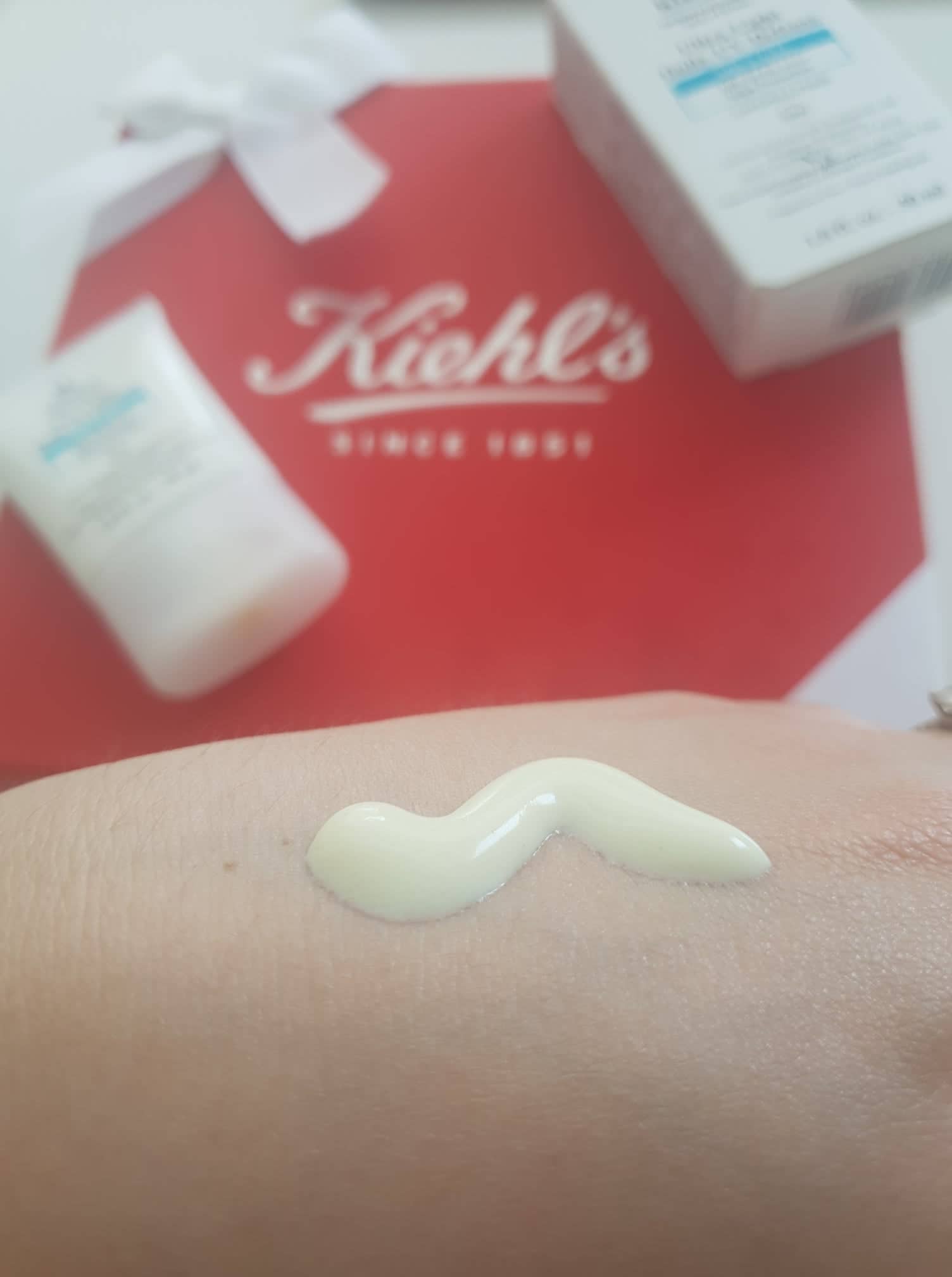 Recenzija: Khiel's Ultra Light Daily UV Defense Aqua Gel (SPF 50)