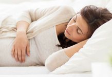 Spavanje u trudnoći – koji položaj je najsigurniji za majku i bebu? Spavanje u trudnoći - koji položaj je najsigurniji za majku i bebu?