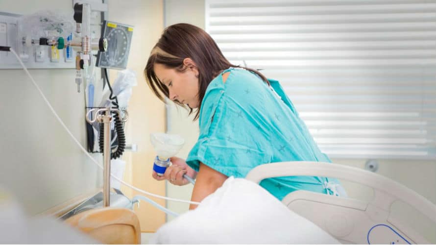 Rajski plin – što je i kako pomaže pri porodu? Rajski plin - što je i kako pomaže pri porodu?