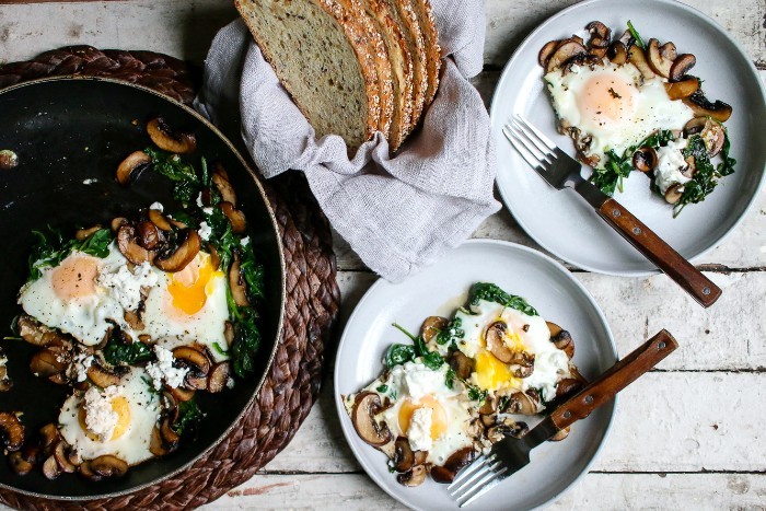 Namirnice bogate željezom - Omlet sa špinatom, gljivama i kozjim sirom