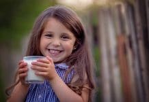 Alergija na kravlje mlijeko – simptomi i biljno mlijeko kao zamjena